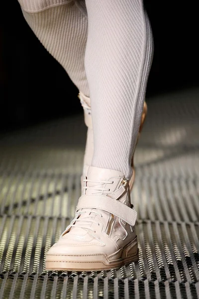 Look 50